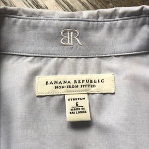 Two Banana Republic Sz 6 Blue & Pink No Iron Dress Button Down Shirts